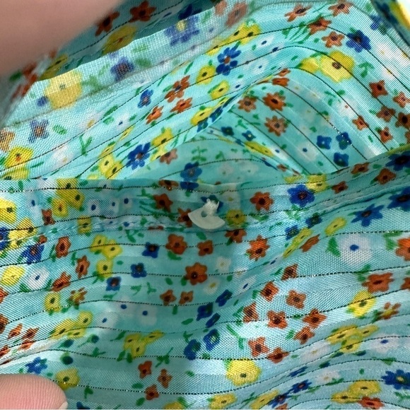 J. Crew Ruffle Top In Field Day Print Aqua Small Ditsy Floral Mint medium - Picture 5 of 8